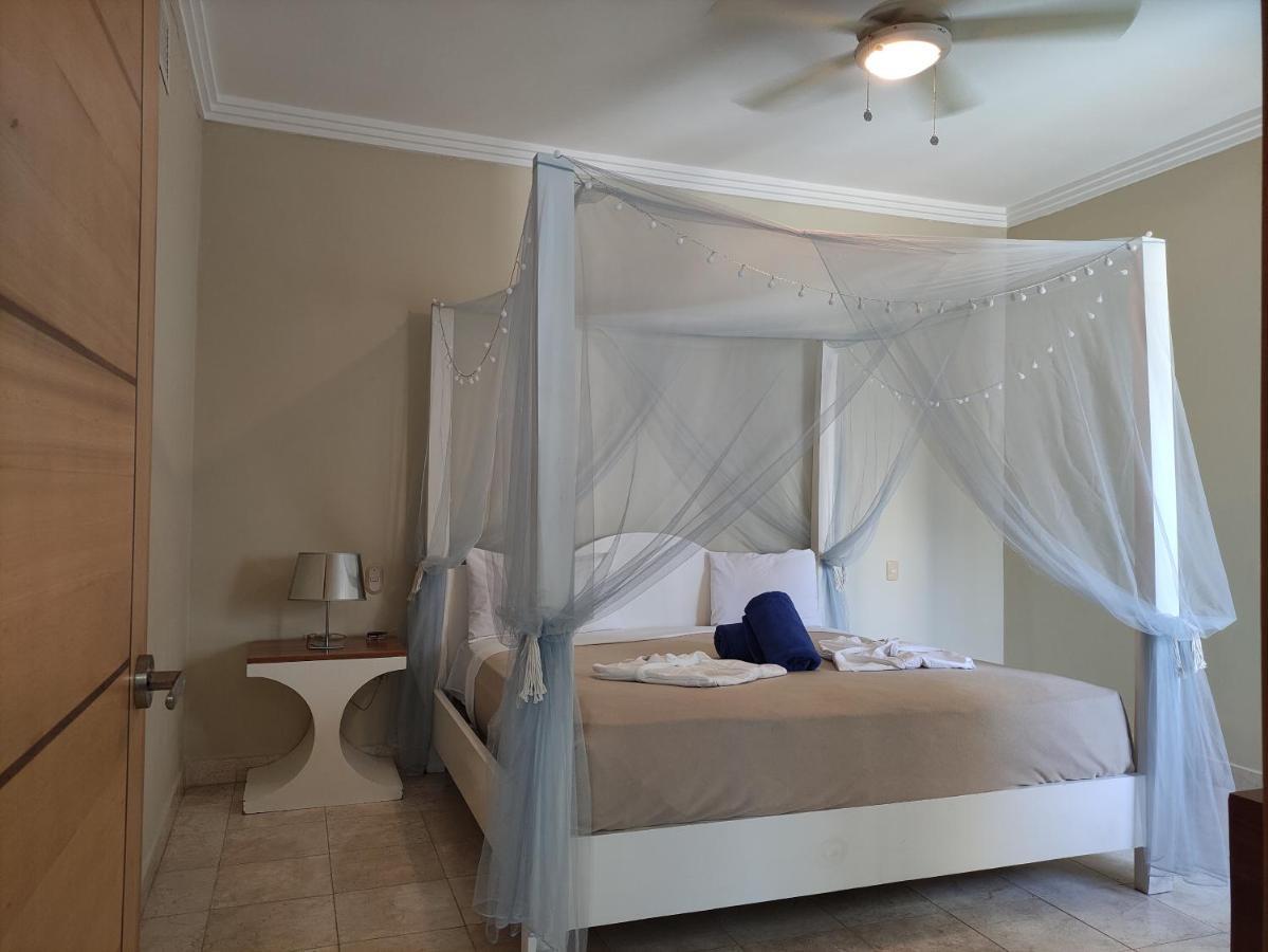 Chic Beachfront Apartment - Private Beach Access Punta Cana Exteriör bild